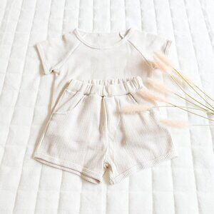 UNISEX Beige Waffle Knit Set Size 6-12M NWT